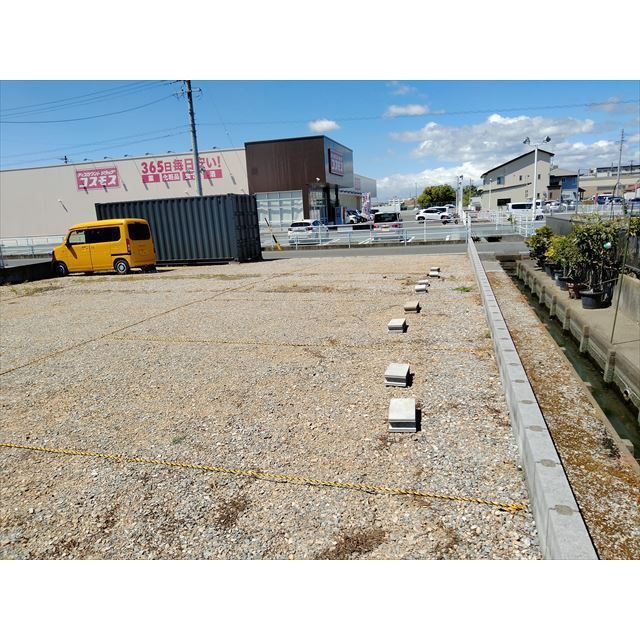 瑞穂市別府の駐車場の駐車場