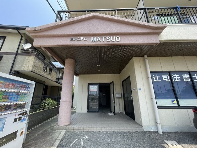 ミレニアム松尾のエントランス