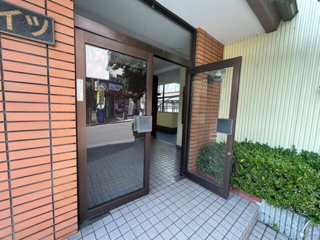 【エントランス】 | 高垣ハイツ