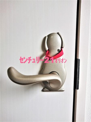 【設備】 | リレイミ-Ｃ／リレイミ-シー | ワンちゃんをモチーフにしたドアノブ