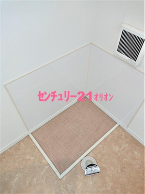 【内装】 | リレイミ-Ｃ／リレイミ-シー | ナニコレ？？ペットchanのおトイレです