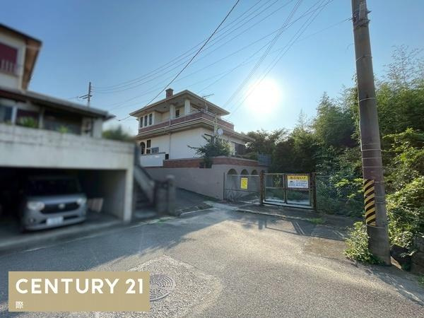 和歌山市六十谷　中古戸建の前面道路含む現地写真