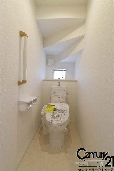 柏原市田辺１丁目 ／新築一戸建の内観：施工例|■ウォシュレット付きのお手洗いです！■