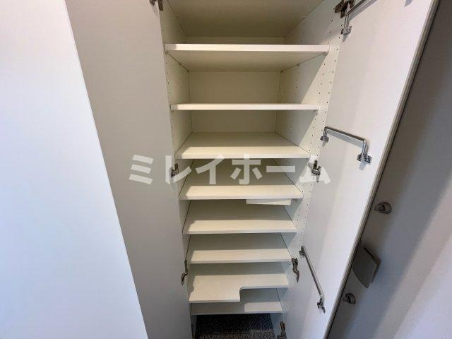 アークマーク蒲田アジールコートの玄関