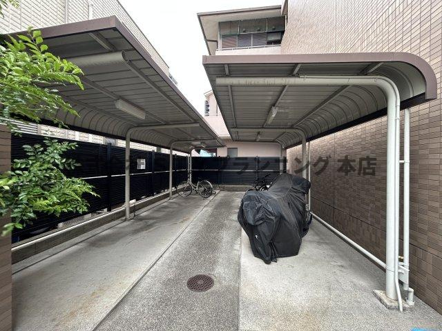 仲介手数料0円！レージュ松原の駐車場