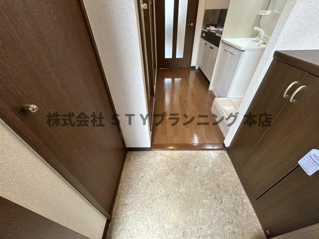 仲介手数料0円！レージュ松原の玄関