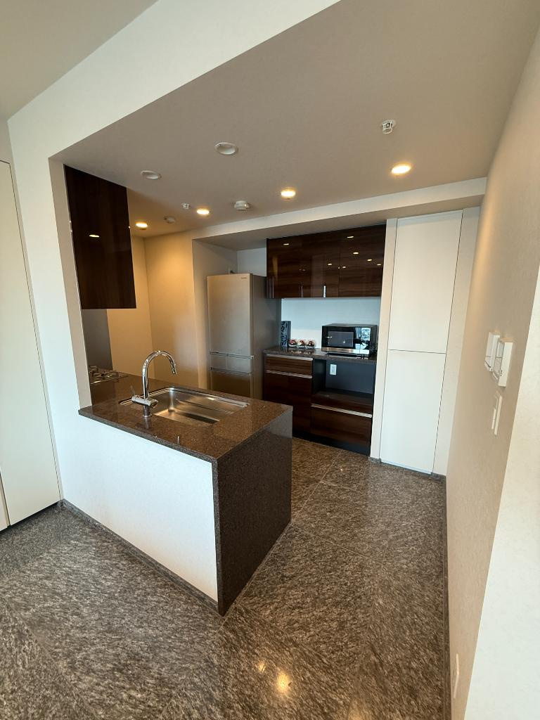ＭＩＤＴＯＷＥＲＧＲＡＮＤのキッチン|100139633223_4.jpg