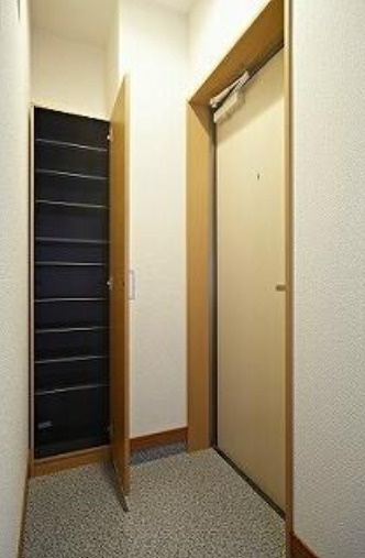 リブリ・金町の玄関