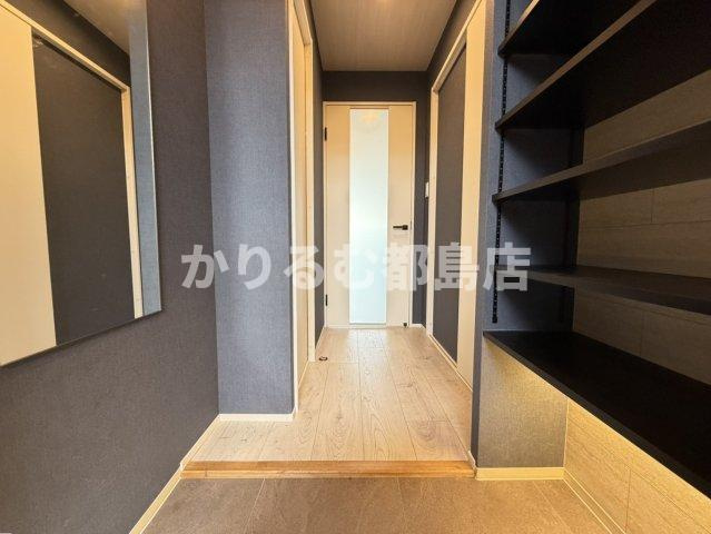 one o one 内代の玄関