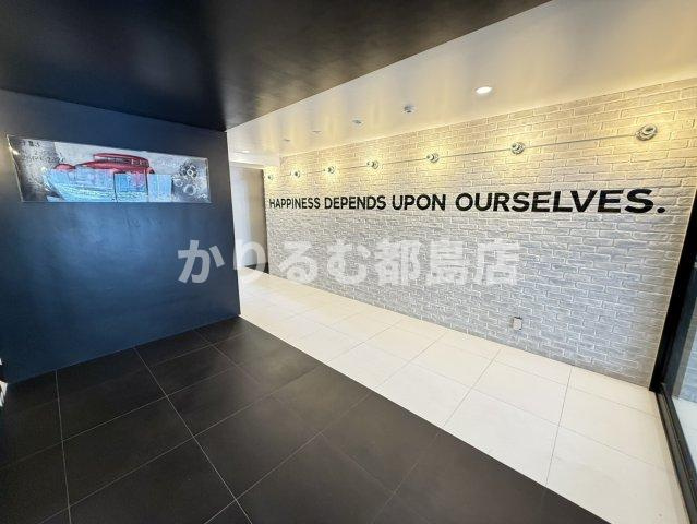 one o one 内代のロビー