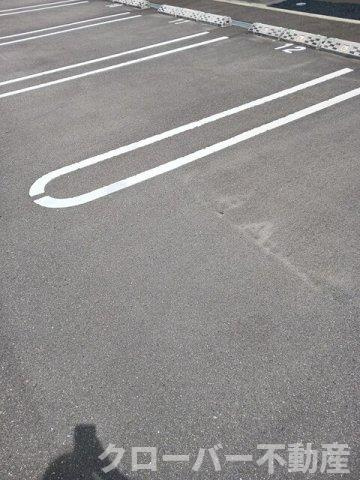 ルーベル宇多津東　Ⅰの駐車場