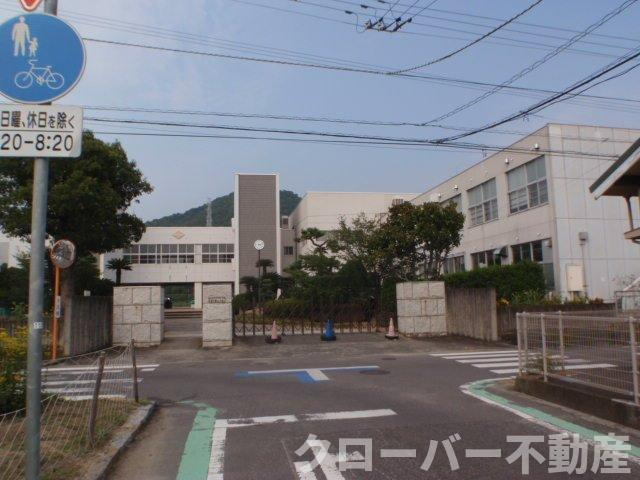 ルーベル宇多津東　Ⅰの周辺|宇多津町立宇多津小学校まで950m