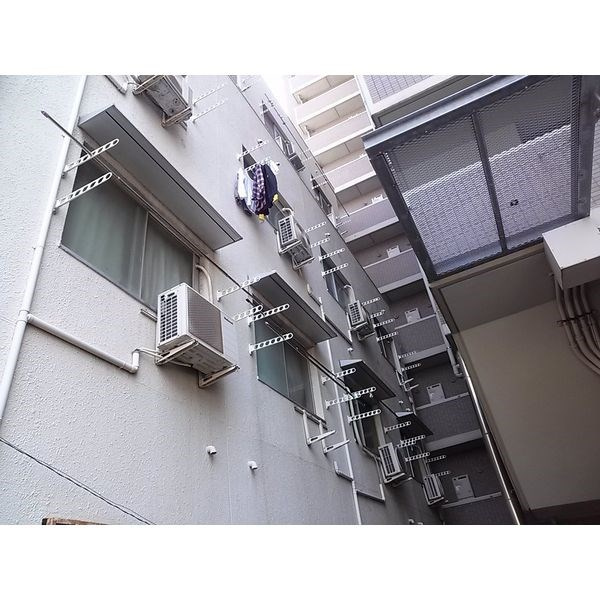 良本三川口マンションの外観|外観は落ち着いています