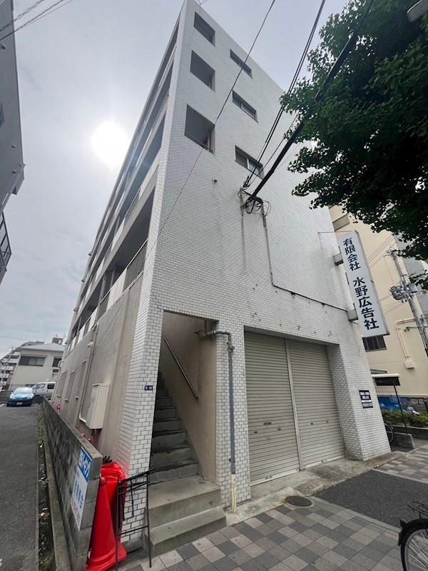 良本三川口マンションの外観|外はこのようになっています