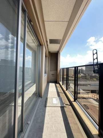 RJRプレシア吉塚駅前のバルコニー