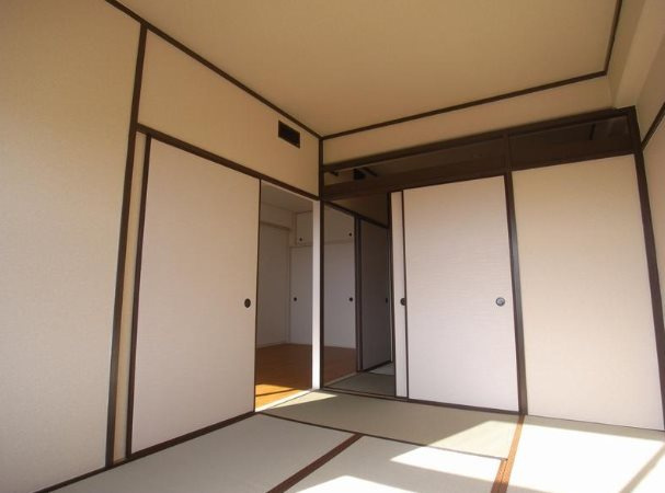 夢野ハイタウン1号棟の和室