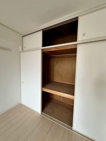 UR武庫川 28号棟の収納