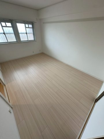 UR武庫川 28号棟の内装