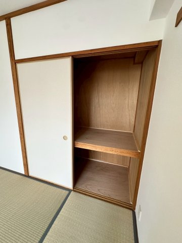 UR武庫川 28号棟の収納