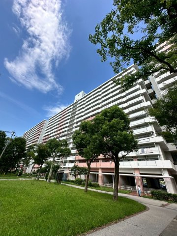 UR武庫川 31号棟の外観