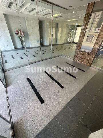 リーガルあみだ池新町のロビー