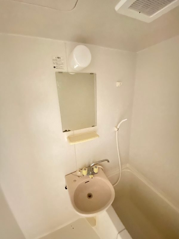 Ｈ・アーシュの洗面所