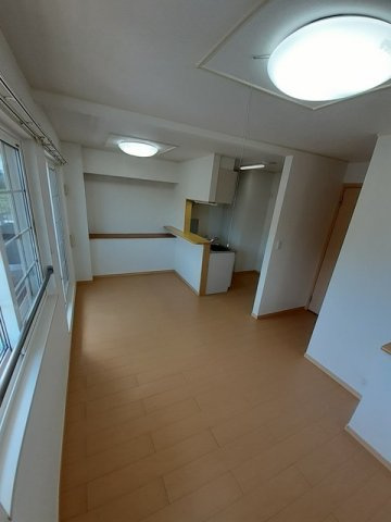 【居間・リビング】 | ローレル | ゆったりとした居間です