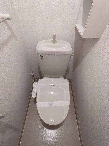 【トイレ】 | ローレル | 落ち着いた色調のトイレです