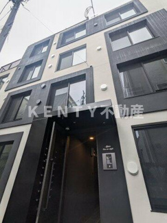 【エントランス】 | 建物の内部です
