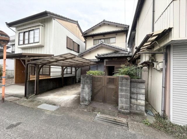 「生活利便エリア」土佐市高岡町甲　中古一戸建て