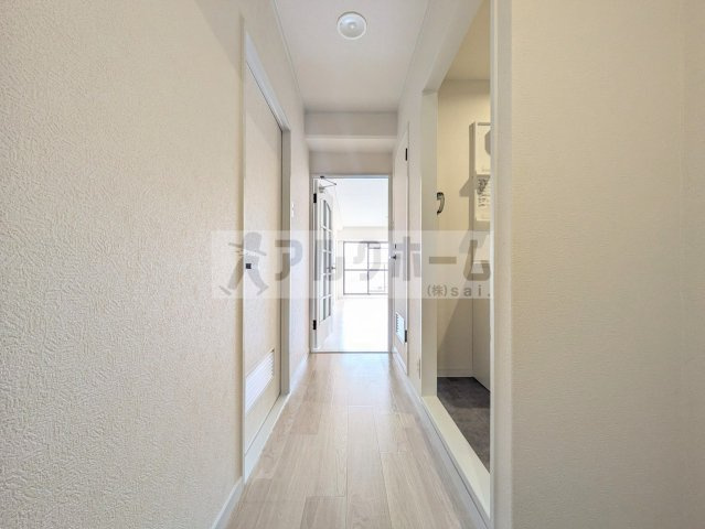 柏原市国分本町１丁目の賃貸マンションの内装
