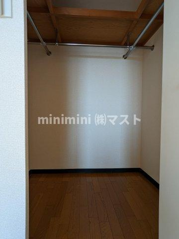 KHKコート西野田の収納