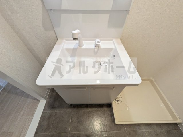 柏原市国分本町１丁目の賃貸マンションの洗面所