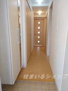 フレイム　雪の玄関|ミラー付き大型シューズボックス