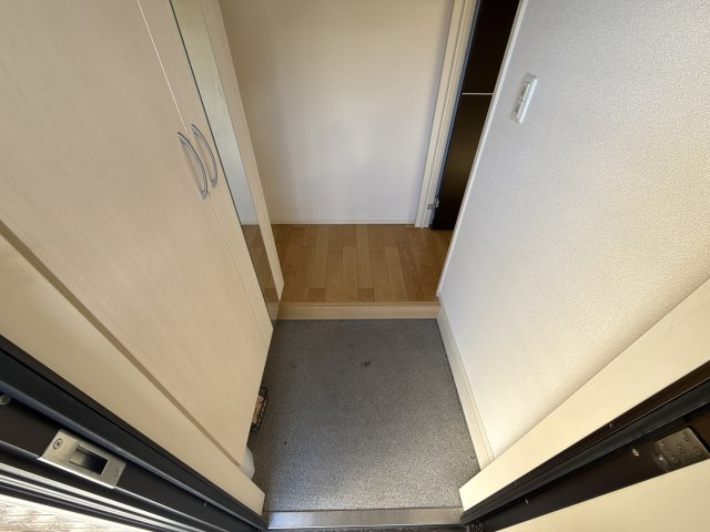 しんでれら・円山　B棟の玄関