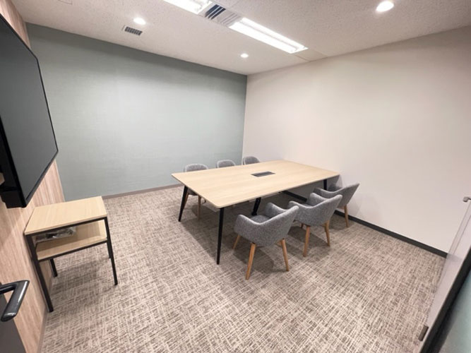 伊勢町平和ビル４階　セットアップオフィス