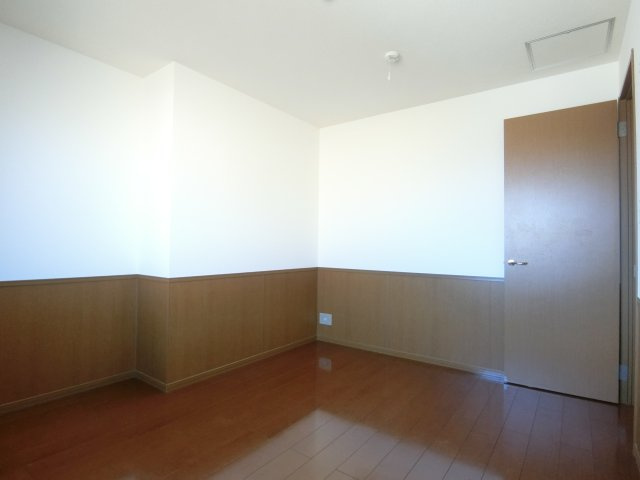 【洋室】 | リンデンバウムC棟
