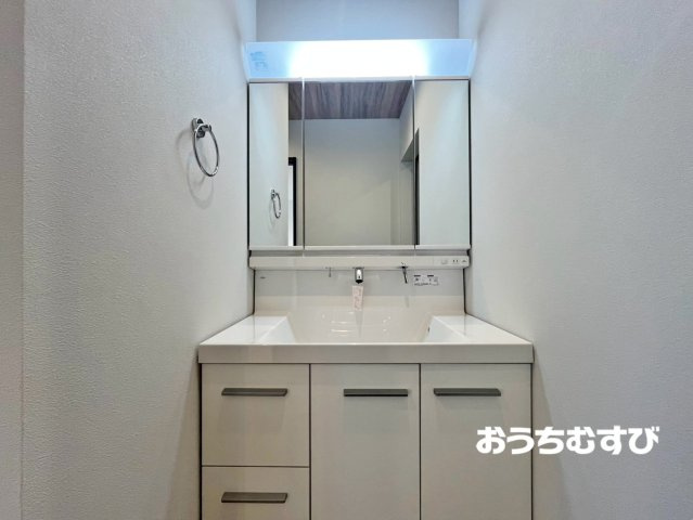 春日井市前並町6期(全3棟)の独立洗面台