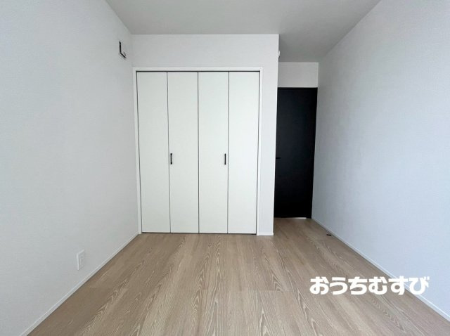 春日井市前並町6期(全3棟)の洋室