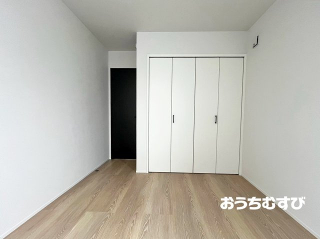 春日井市前並町6期(全3棟)の洋室