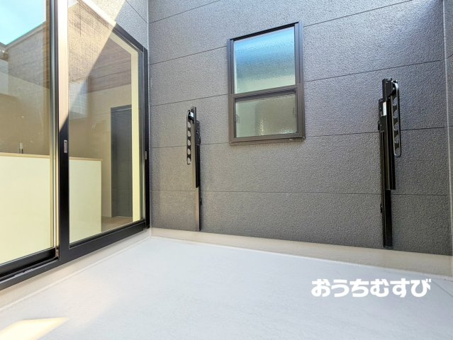 春日井市前並町6期(全3棟)のバルコニー