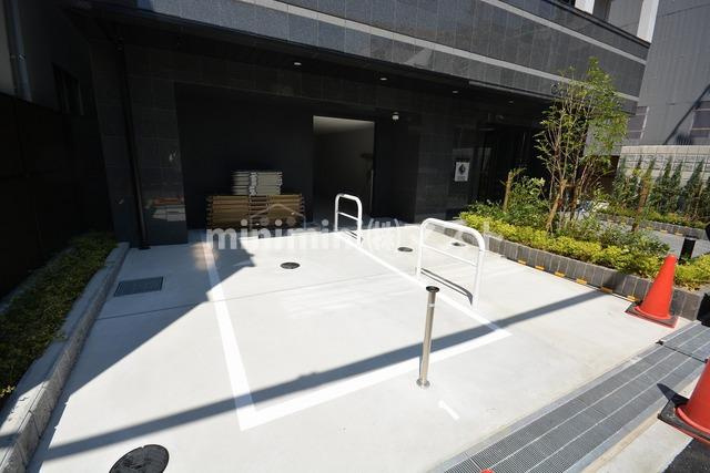 グランカリテ九条南の駐車場