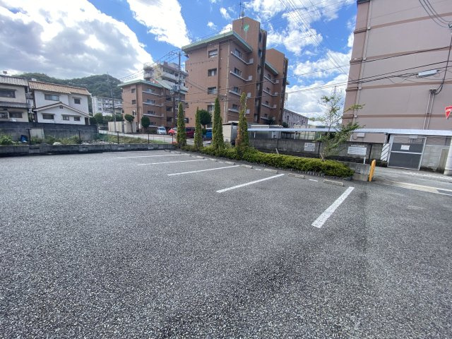 セジュールＭ・青山西の駐車場