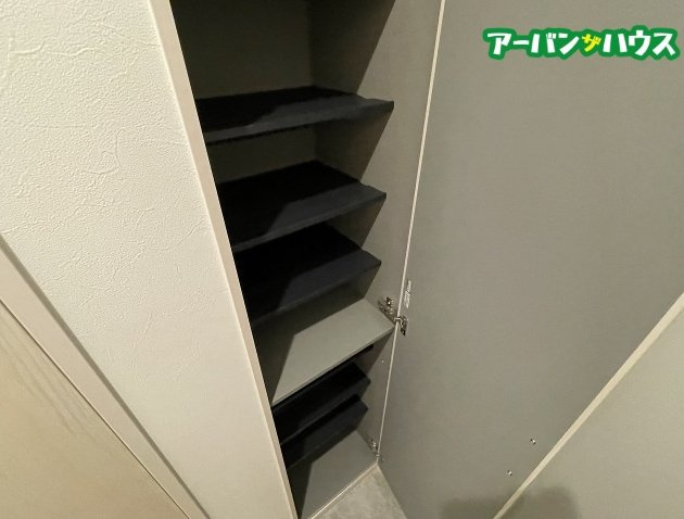 REGALEST 平井の内装