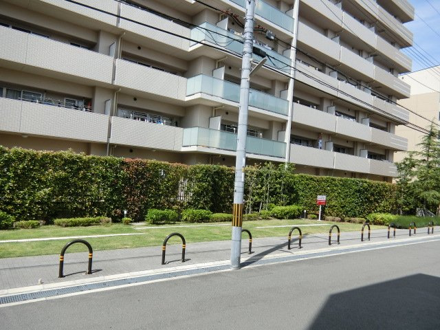 ピュールの周辺