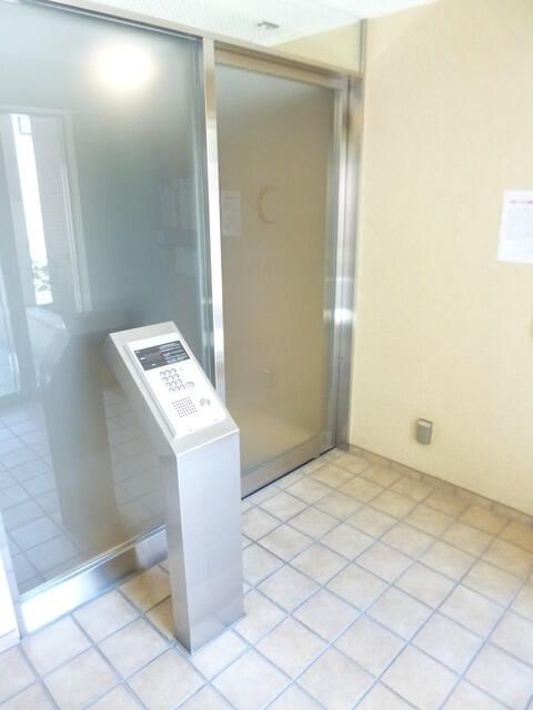 ルナ・シエモアのエントランス