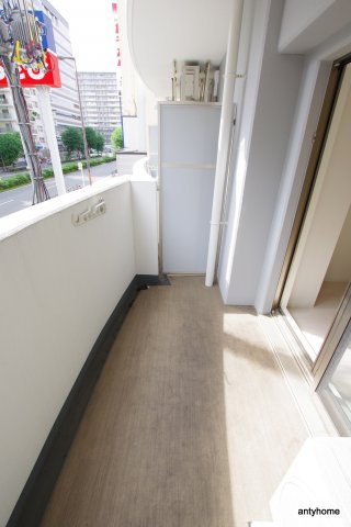 セレニテ新大阪カルム　仲介手数料無料のバルコニー