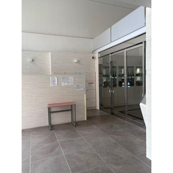 キルンズ博多駅南　東住吉小学校区のロビー|キルンズ博多駅南