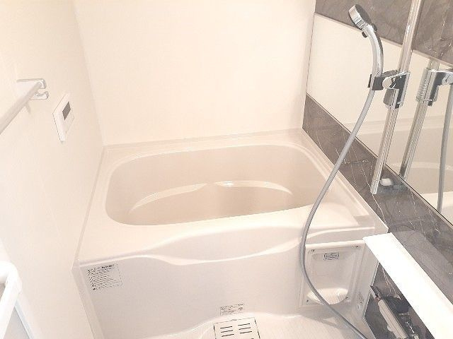 カランコエ川並の浴室