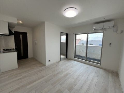 ジーメゾン名古屋松下イエシアの居間・リビング